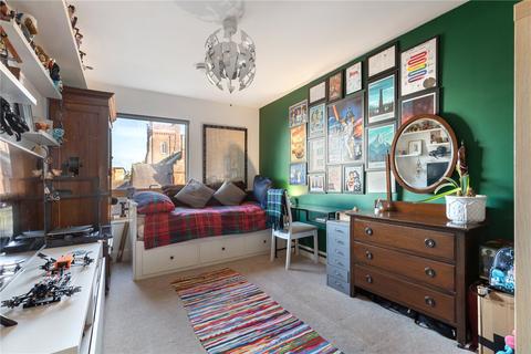 2 bedroom apartment for sale, Streatham High Road, London, SW16