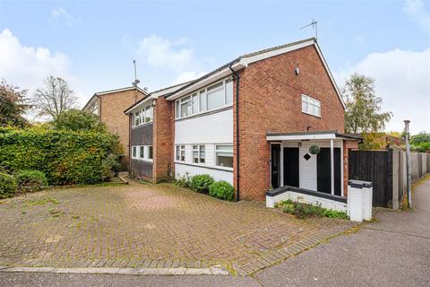 3 bedroom semi-detached house for sale, Howton Place, Bushey WD23