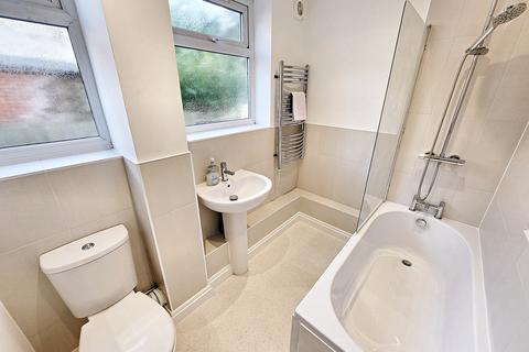 2 bedroom flat for sale, Bournemouth