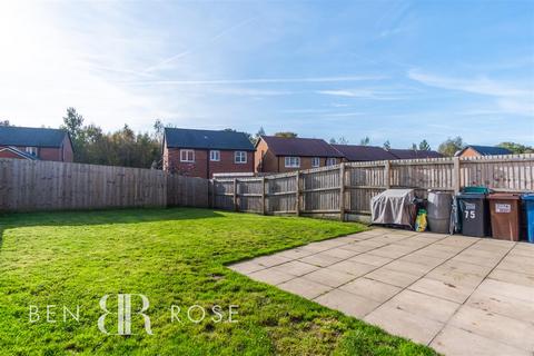 4 bedroom detached house for sale, Grasmere Avenue, Farington, Leyland