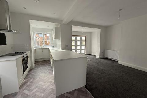 4 Farndale Crescent, Darlington, DL3 9AP