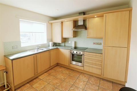 2 bedroom apartment for sale, Langdale Court, Barnsley