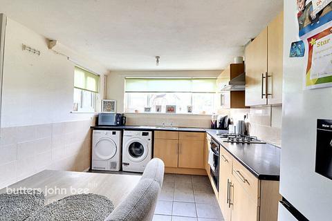 3 bedroom terraced house for sale, Woodrows, Telford