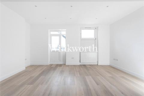 2 bedroom apartment to rent, Aldermans Hill, London, N13