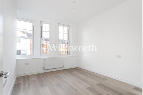 2 bedroom apartment to rent, Aldermans Hill, London, N13