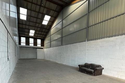 Industrial unit to rent, Great Bridge, Tipton, West Midlands, DY4