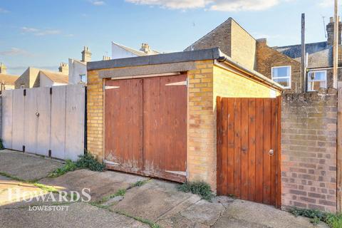 3 bedroom terraced house for sale, Rotterdam Road, Lowestoft