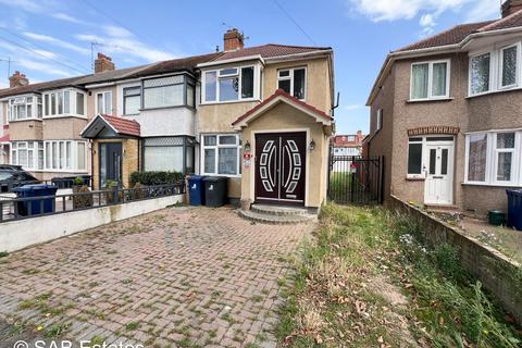 4 bedroom end of terrace house for sale, Rutland Road, Southall, UB1