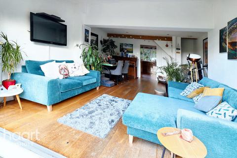 3, Longdown Cottages Hindhead Road, Hindhead, GU26 6BB