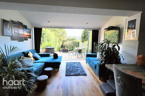 3, Longdown Cottages Hindhead Road, Hindhead, GU26 6BB