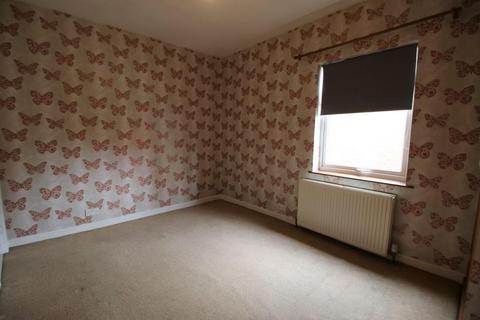 2 bedroom terraced house to rent, High Street, Wollaston, Stourbridge