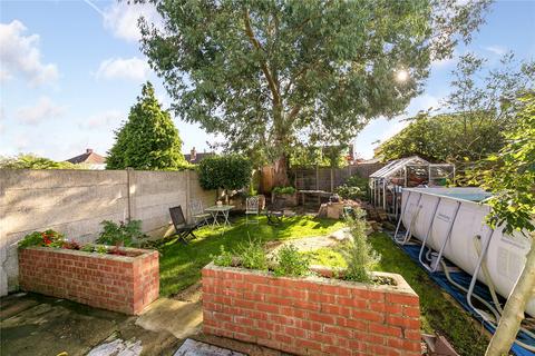 15 Glasbrook Avenue, Twickenham, TW2 6AH