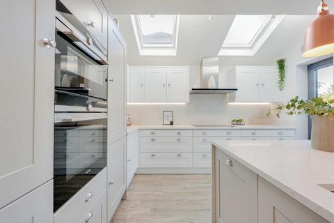 39 Berkeley Gardens, Leigh-on-sea, SS9 2TD