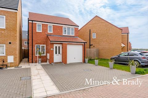 3 bedroom detached house for sale, Breeze Close, Bradwell