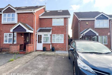 3 bedroom end of terrace house for sale, Blisworth Close, Hayes, UB4