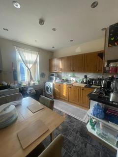 2 bedroom flat to rent, Stanley Road, Ilford, Essex, IG1