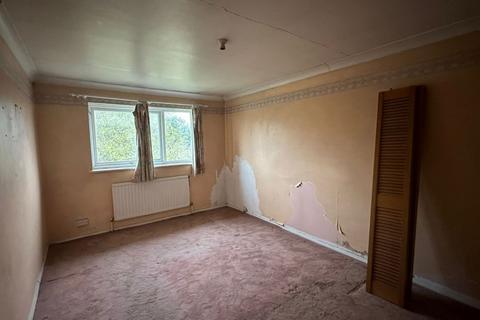 29 Leaf Grove, London, SE27 0SG