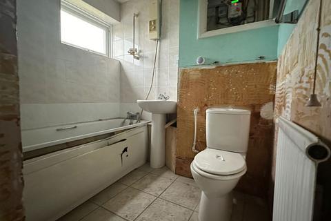 29 Leaf Grove, London, SE27 0SG