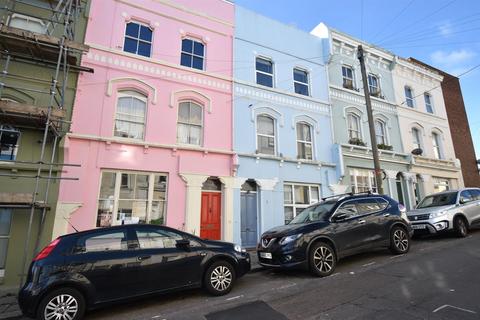 2 bedroom flat to rent, Gensing Road, St. Leonards-On-Sea TN38