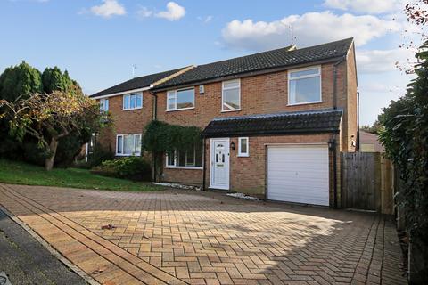 4 bedroom detached house for sale, Fulmar Drive, EAST GRINSTEAD, RH19