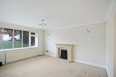34 Fulmar Drive, East Grinstead, RH19 3NN