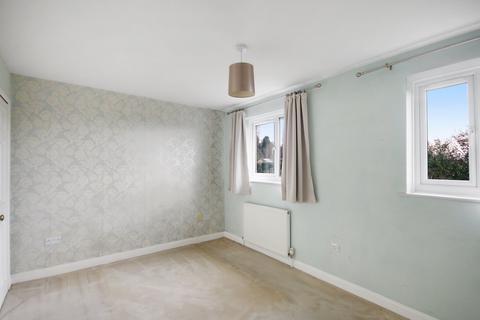 34 Fulmar Drive, East Grinstead, RH19 3NN