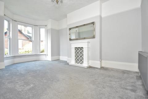 2 bedroom flat to rent, Lennox Road South, Hampshire PO5