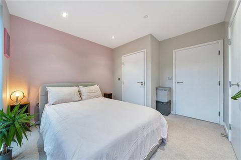 2 bedroom apartment for sale, Meeting House Lane, London