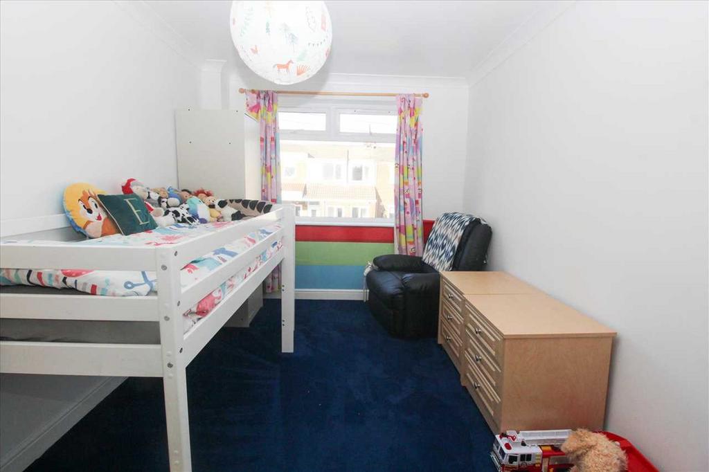 Bedroom (Rear)