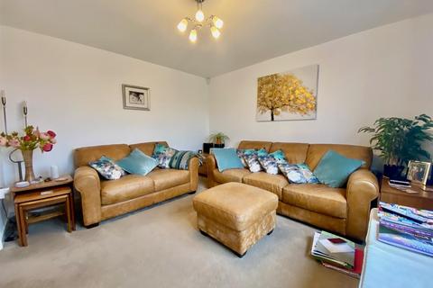 1 Barnsdale Drive, Hampton Gardens, Peterborough, PE7 8LD