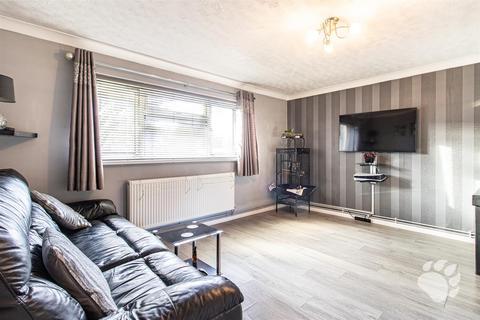 1 bedroom flat for sale, Gaywood, Basildon SS15