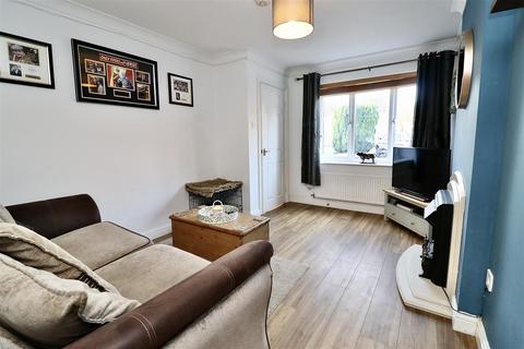 2 bedroom semi-detached house for sale, Garrick Close, Pocklington, York