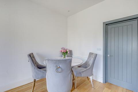 undefined, Leighton Avenue, Leigh-on-sea, SS9