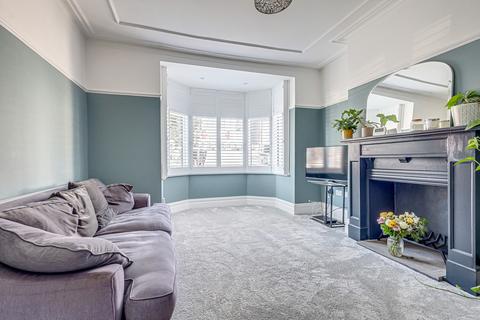 undefined, Leighton Avenue, Leigh-on-sea, SS9