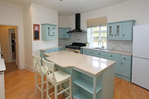 3 bedroom terraced house for sale, Weald Moors Park, Preston