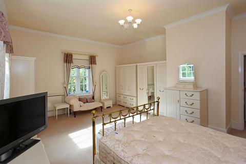 3 bedroom terraced house for sale, Weald Moors Park, Preston