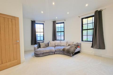 4 bedroom townhouse to rent, Romsey Road, Winchester