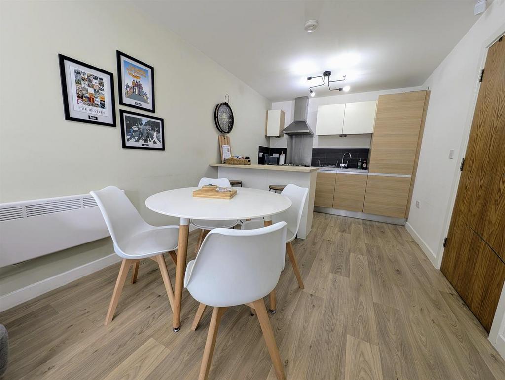 Dining Area.jpg