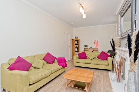 2 bedroom flat for sale, 35 Learmonth Court, Comely Bank, Edinburgh, EH4 1PB