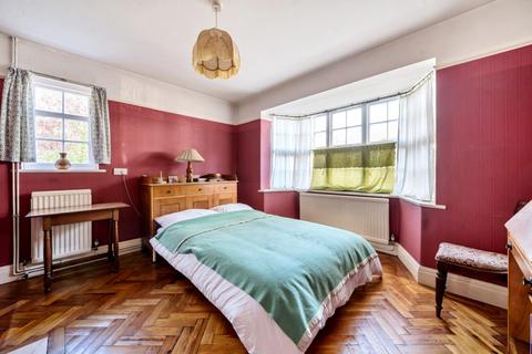 7 Brentham Way, London, W5 1BJ