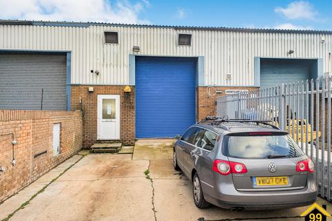 Warehouse to rent, Rudford Industrial Estate, Ford, Arundel, West Sussex, BN18