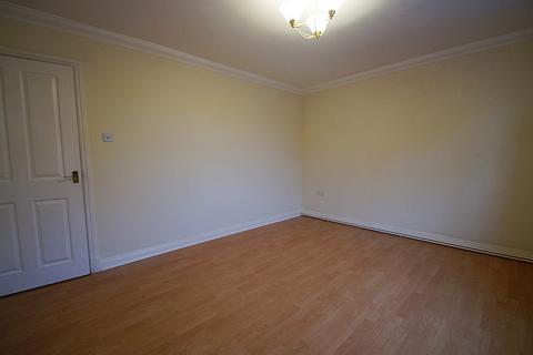 2 bedroom apartment for sale, Frenches Court, Greenfield OL3