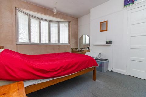 4 Ashdown Avenue, Leicester, LE3 6RA