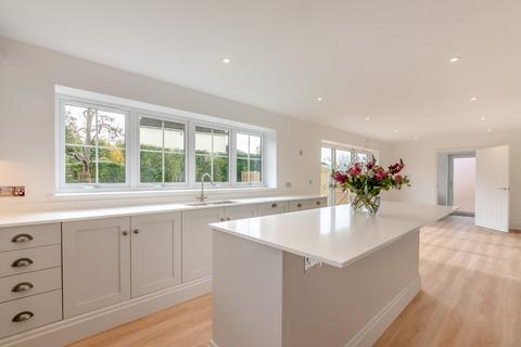 4 bedroom detached house for sale, Crownfields, Odiham, Hampshire