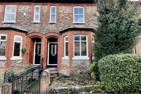 4 bedroom terraced house for sale, Beech Road, Hale WA15