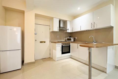 1 bedroom apartment to rent, Fursecroft Court, Marylebone, W1H