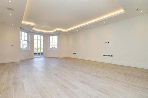 3 bedroom apartment for sale, Barnet Lane, Elstree