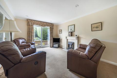 3 bedroom semi-detached house for sale, Roberts Close, Cirencester, Gloucestershire, GL7