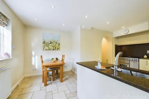 27 West Hill, South Croydon, CR2 0SB