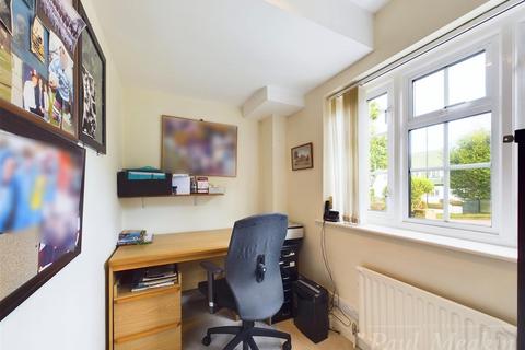 27 West Hill, South Croydon, CR2 0SB